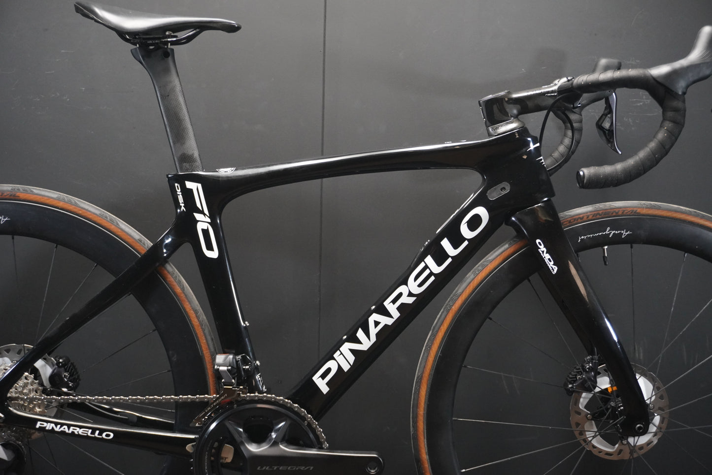 Pinarello Dogma F10 Disc Carbon Disc Road Bike 2018 - 46cm