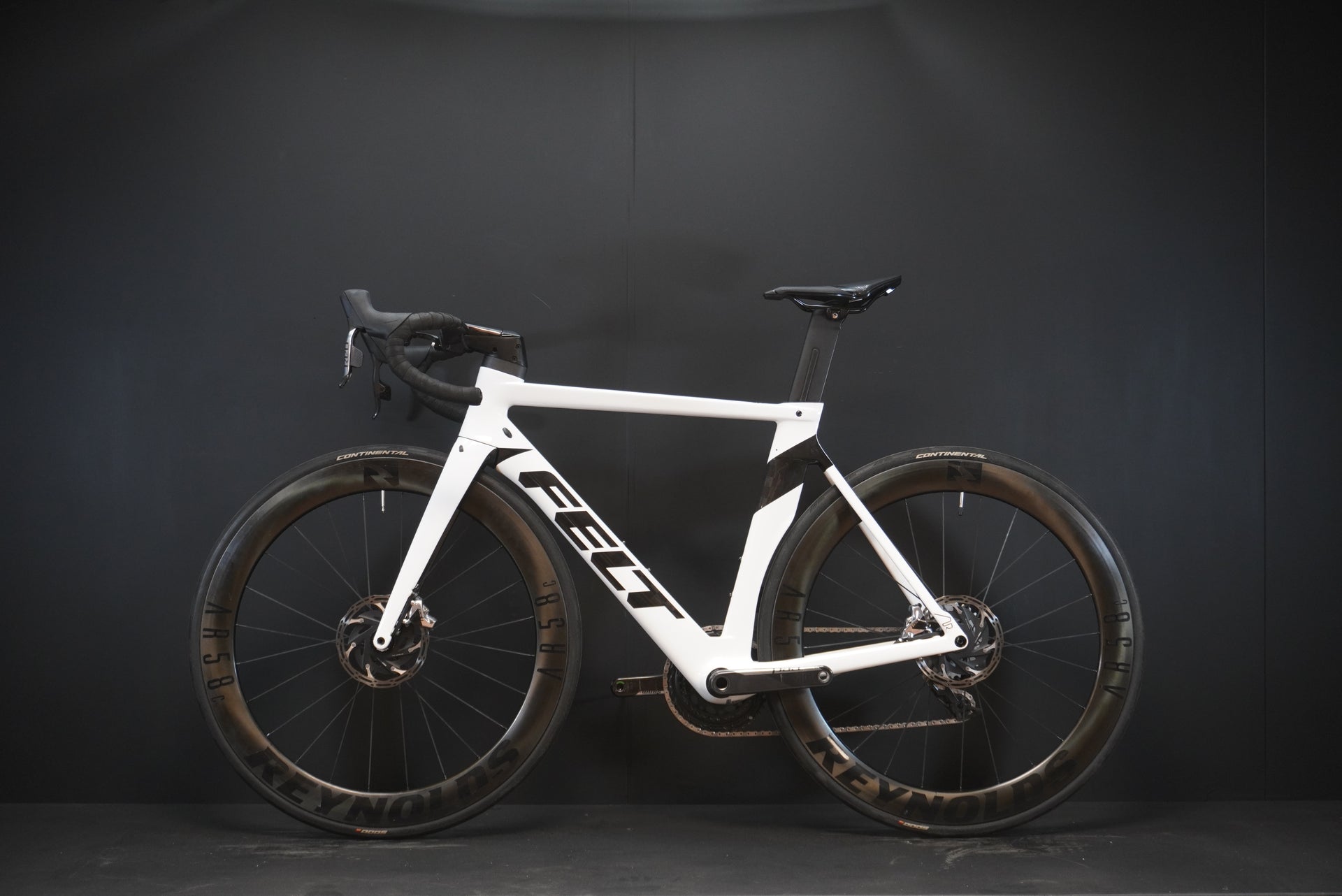 Felt AR Advanced SRAM Red AXS Carbon Disc Road Bike 2023 - 54cm