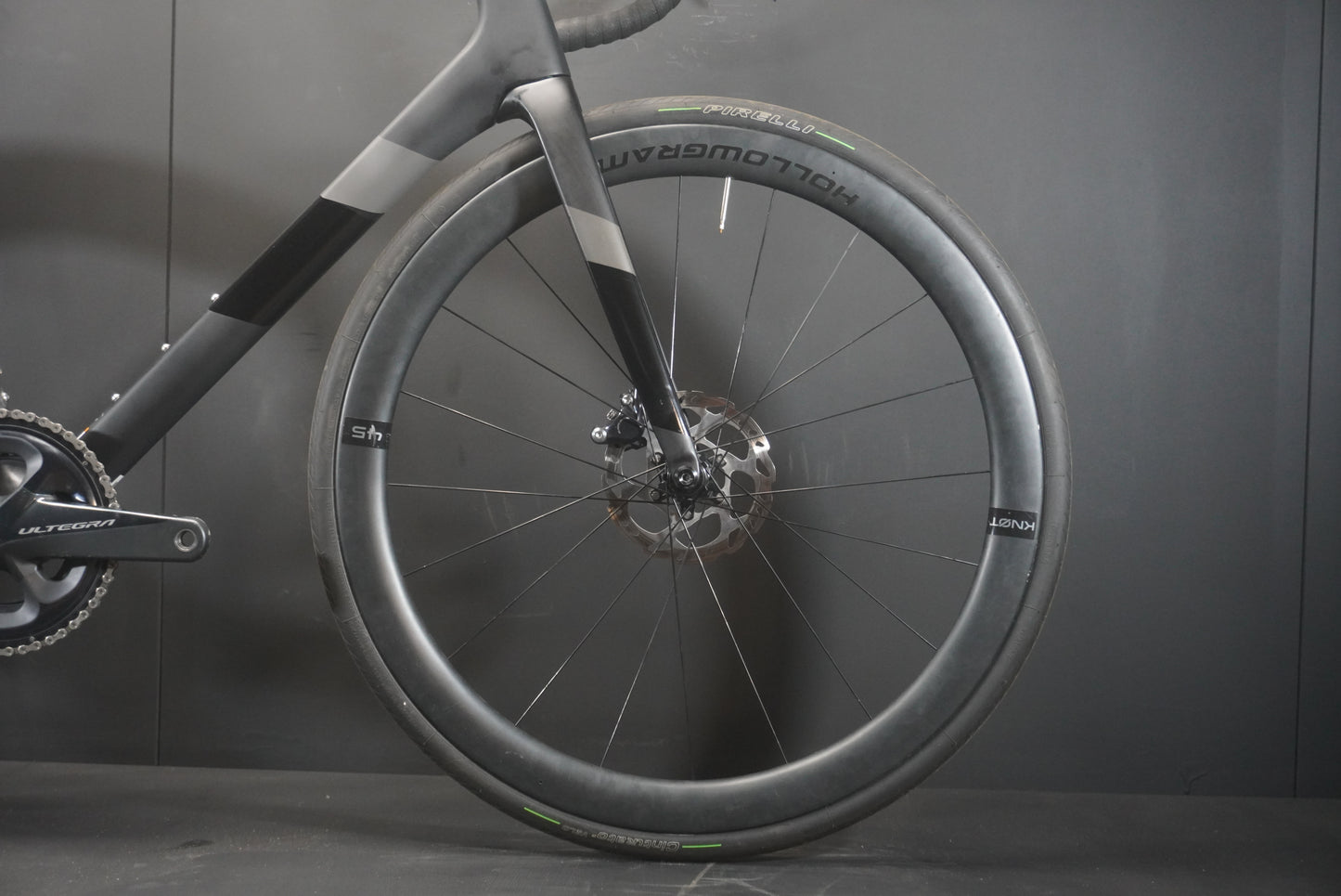 Cannondale Supersix Evo Di2 Carbon Disc Road Bike 2022 – 58cm