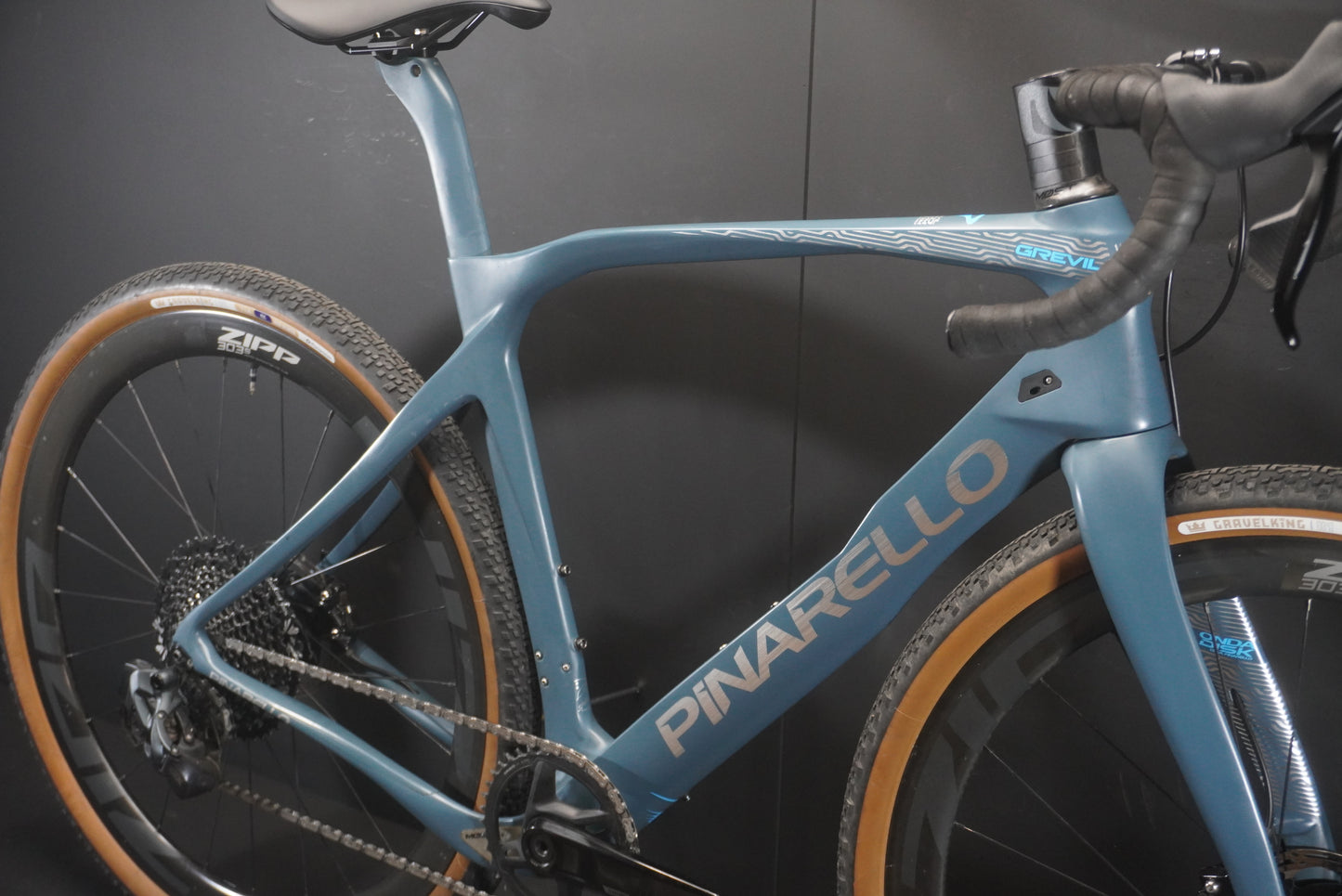 Pinarello Grevil AXS Zipp 303s Carbon Disc Gravel Bike 2020 - 56cm - Big Upgrades!