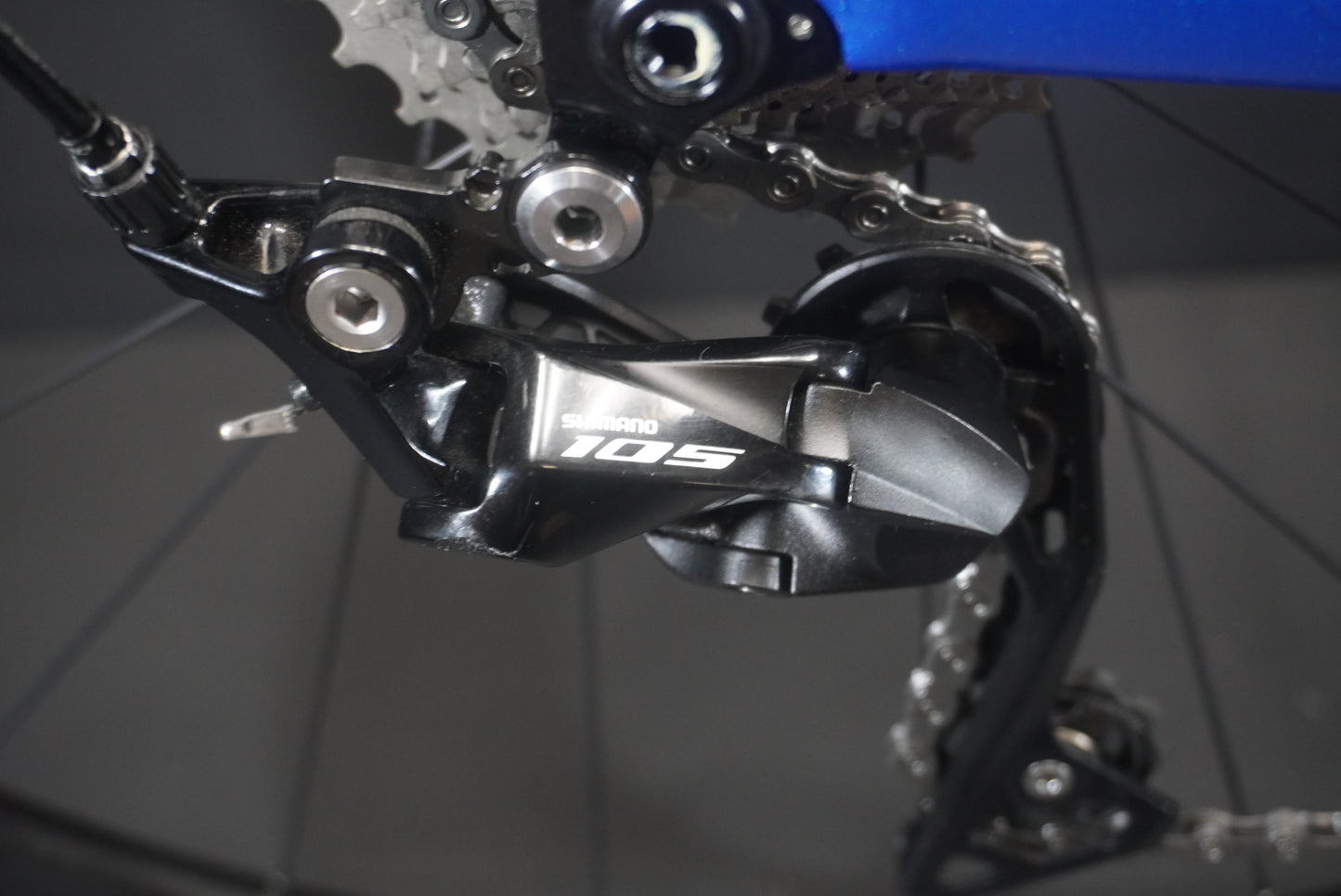 Giant Defy Advanced Pro 3 105 Carbon Disc Road Bike 2020 - M/L