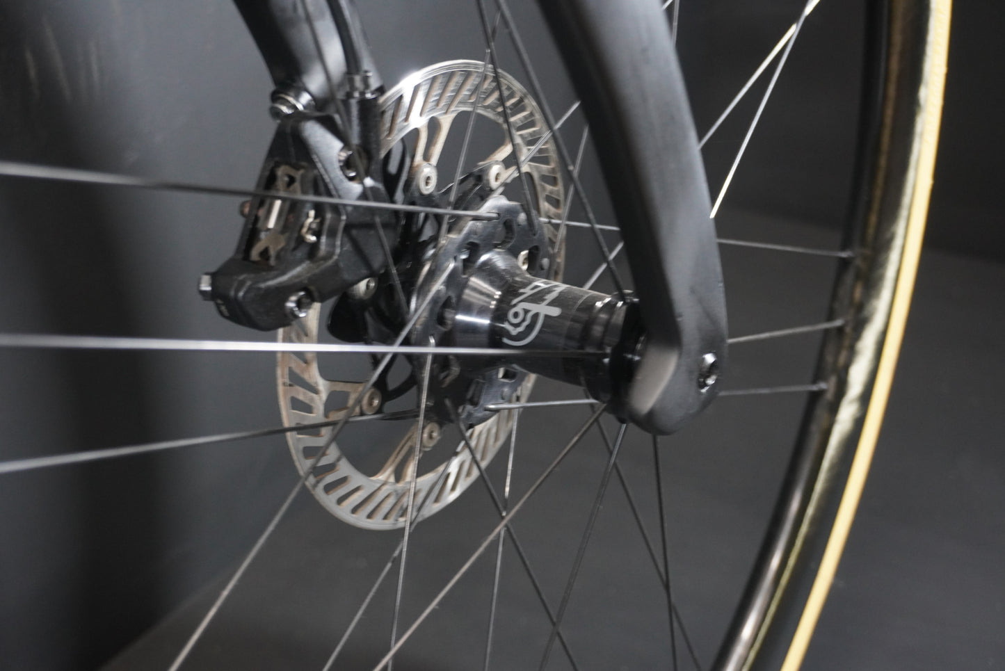 Pinarello Paris Chorus/Shamals Carbon Disc Road Bike 2023 - 53cm