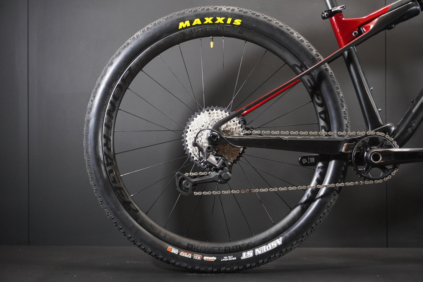 Trek Supercalibre 9.7 Full Suspension Carbon MTB 2022 - Medium