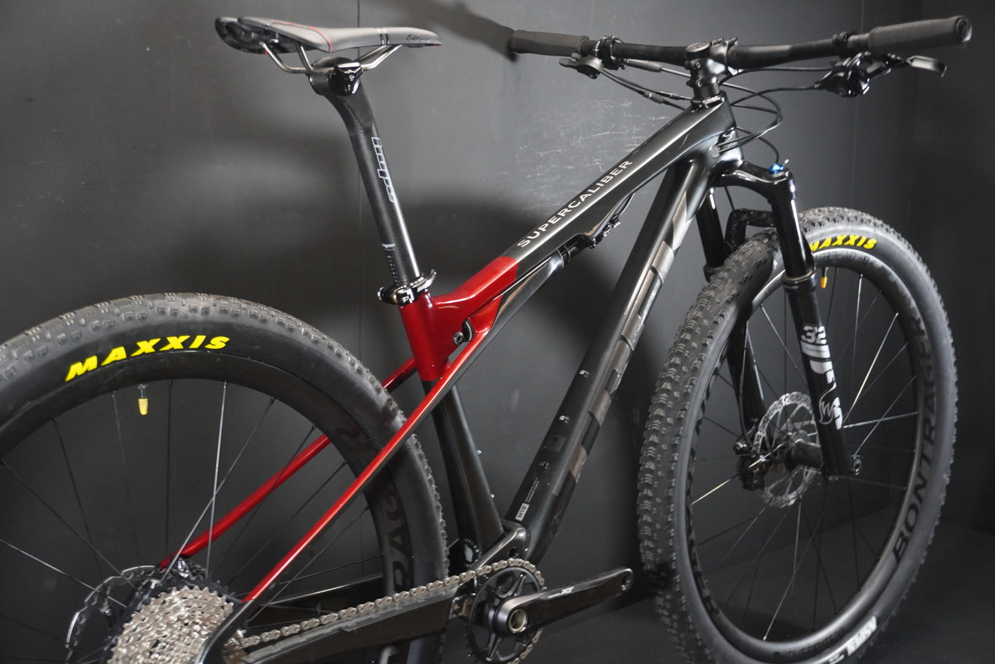 Trek Supercalibre 9.7 Full Suspension Carbon MTB 2022 - Medium