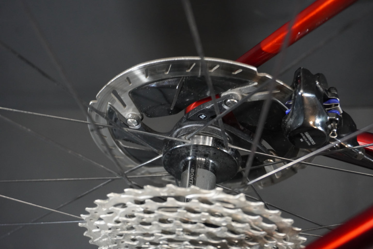 Trek Madone SLR 9 Gen 8 Carbon Disc Road Bike 2025 - M/L