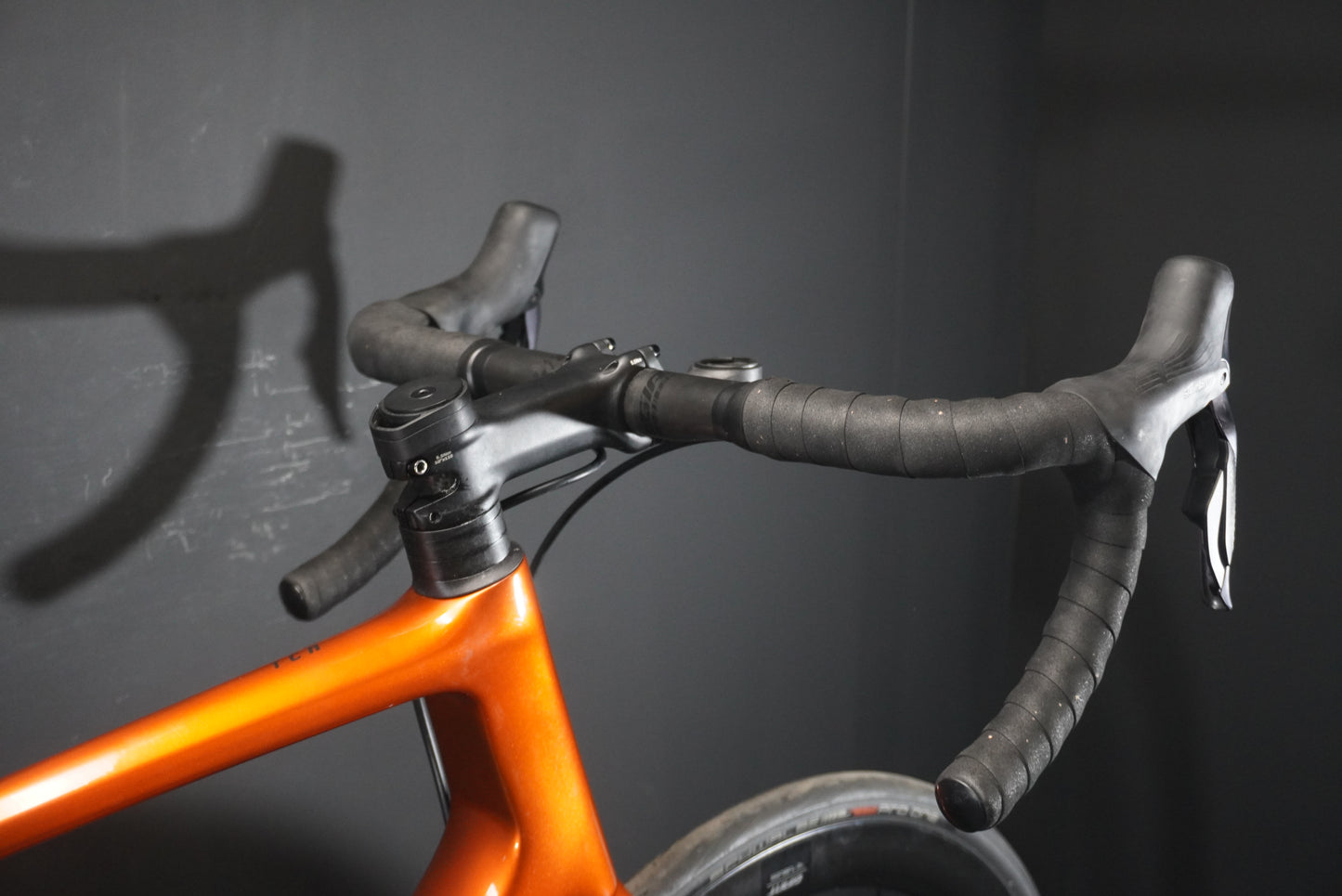 Giant TCR Advanced Pro 0 Di2 Carbon Disc Road Bike 2022 - Large