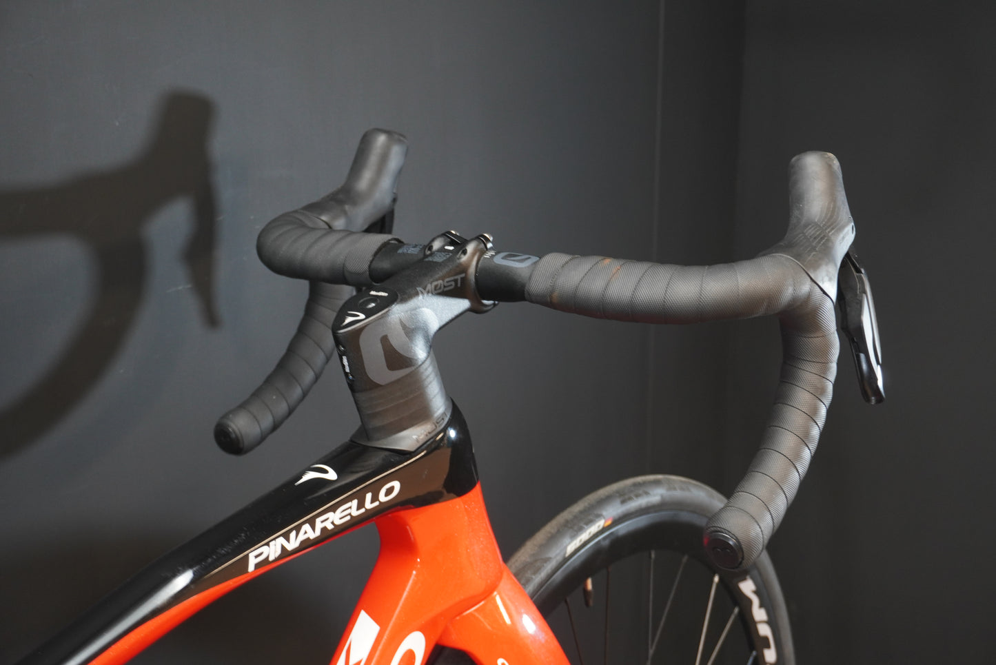 Pinarello X3 105 Di2 Carbon Disc Road Bike 2023 - 46cm