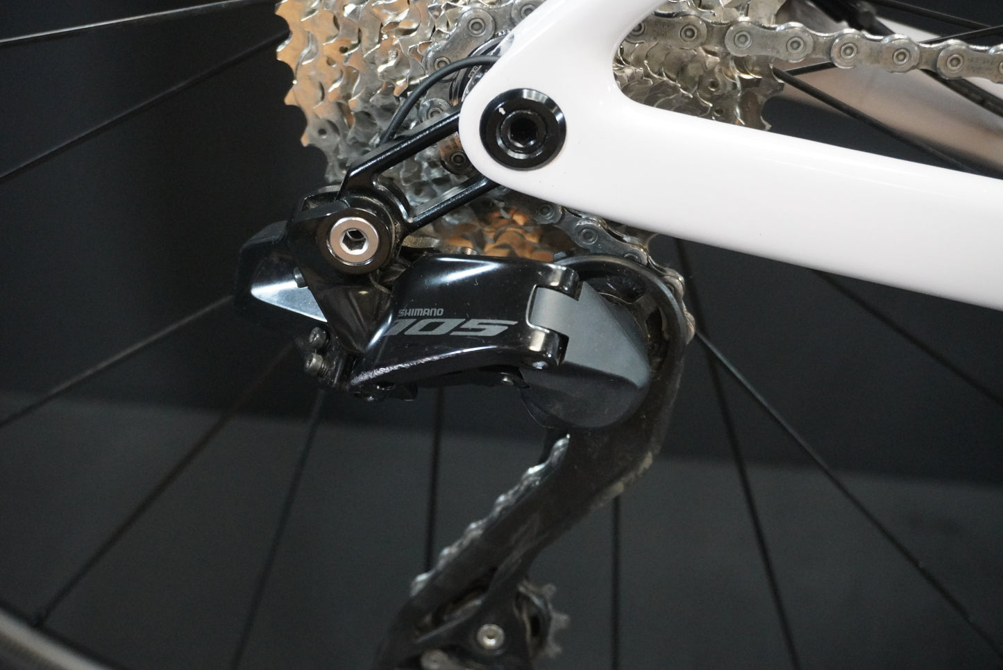 Scott Addict 30 Carbon Disc Road Bike 2025 - Small