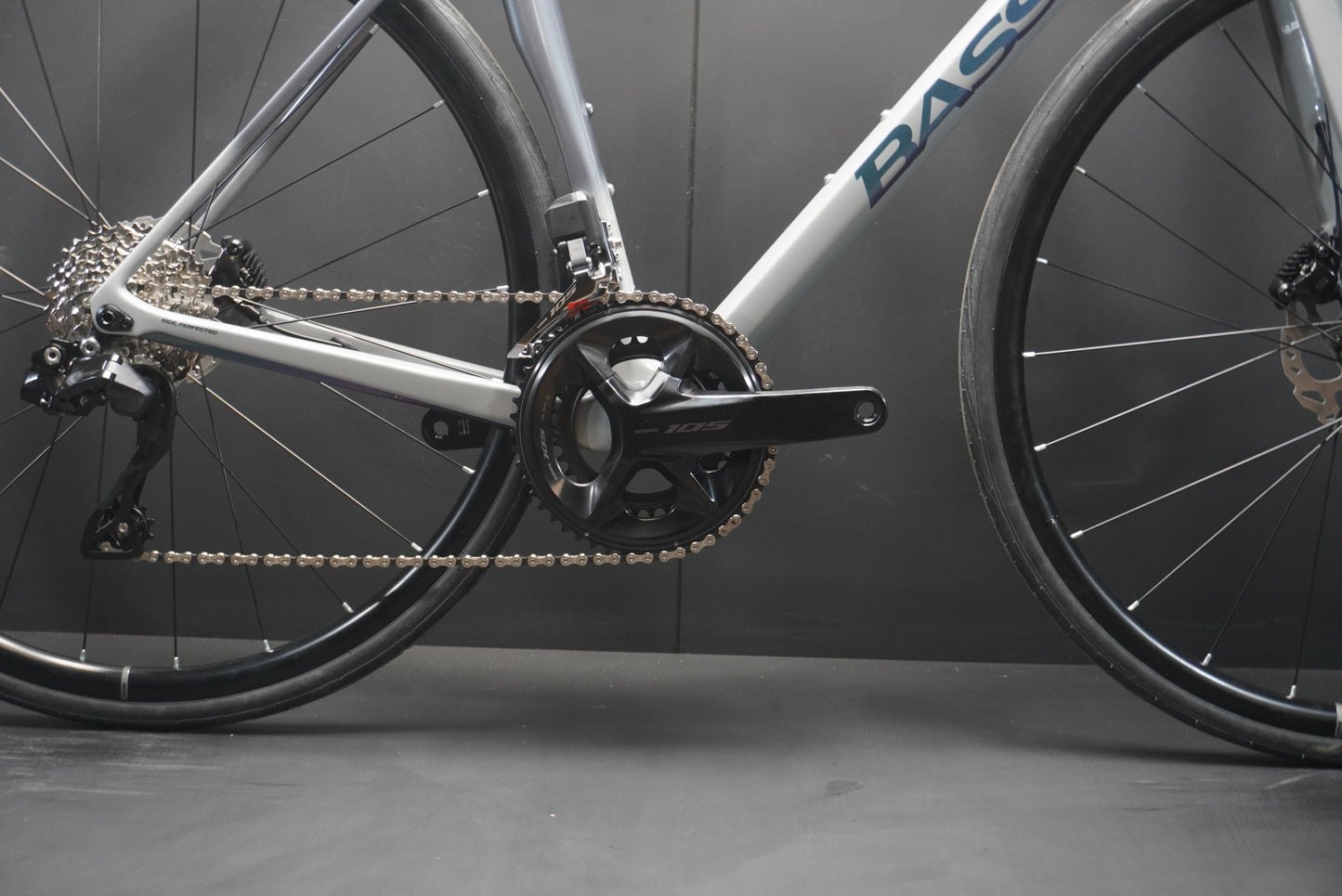 NEW Basso Astra 105 Di2 Carbon Disc Road Bike Grey 2025 - Various Sizes - Full Warranty