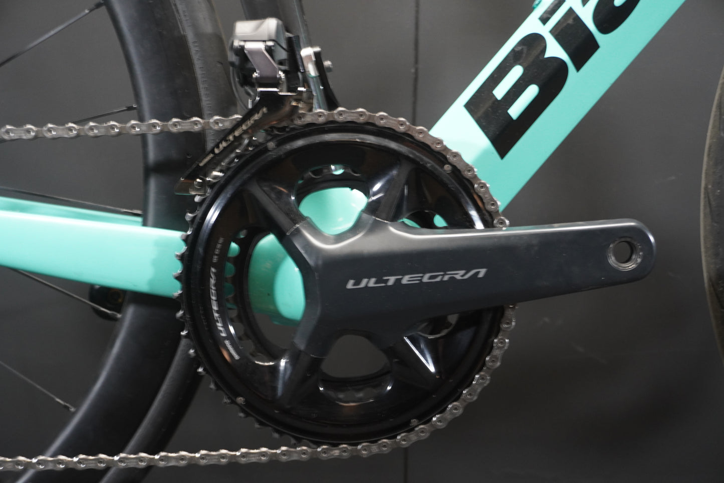Bianchi Oltre CV XR4 Di2 Carbon Disc Road Bike 2021 - 50cm
