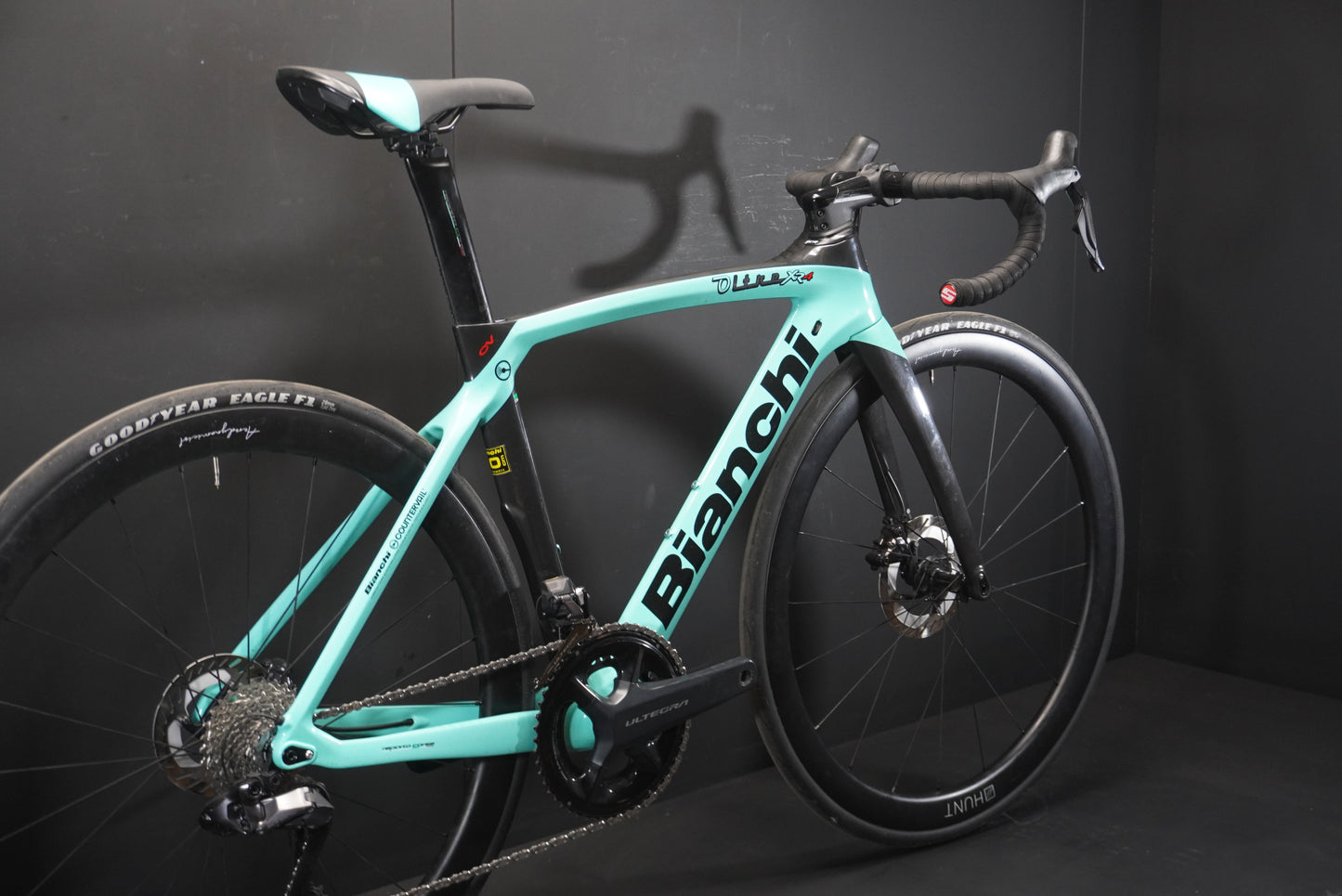 Bianchi Oltre CV XR4 Di2 Carbon Disc Road Bike 2021 - 50cm