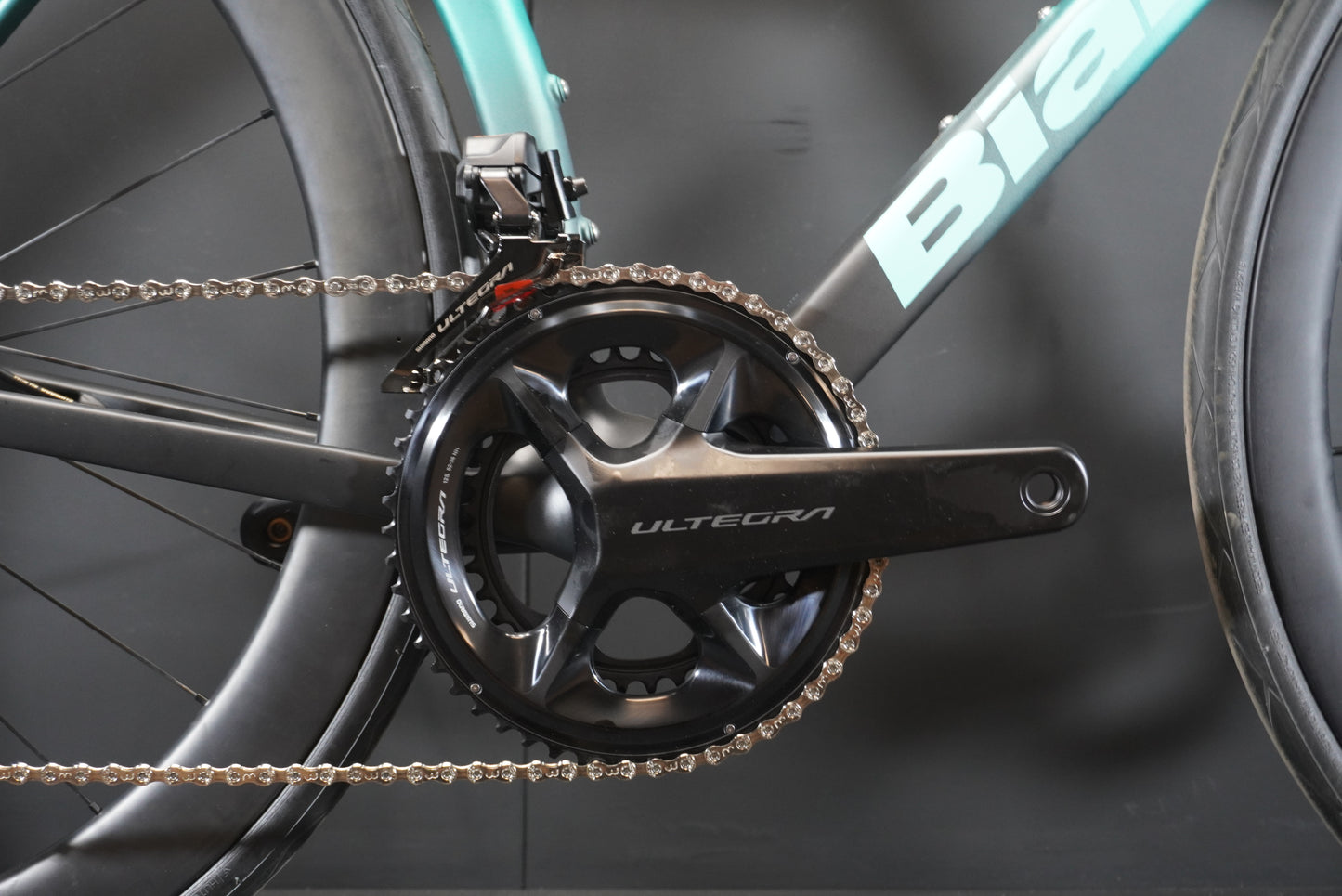Bianchi Specialissima Pro Ultegra Di2 Carbon Disc Road Bike 2025 - 55cm