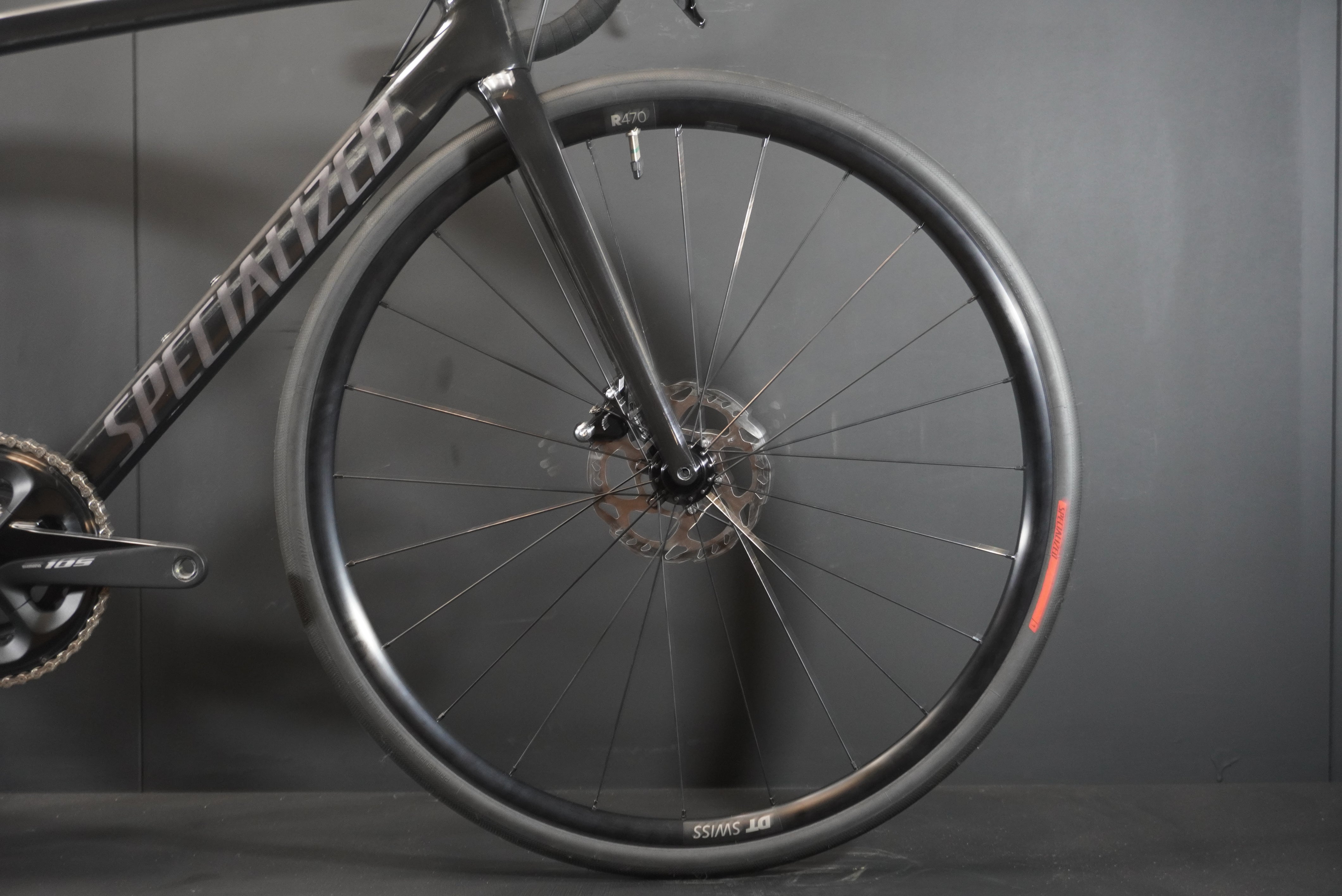 Specialized Tarmac SL6 Sport 105 Carbon Disc Road Bike 2023 - 52cm