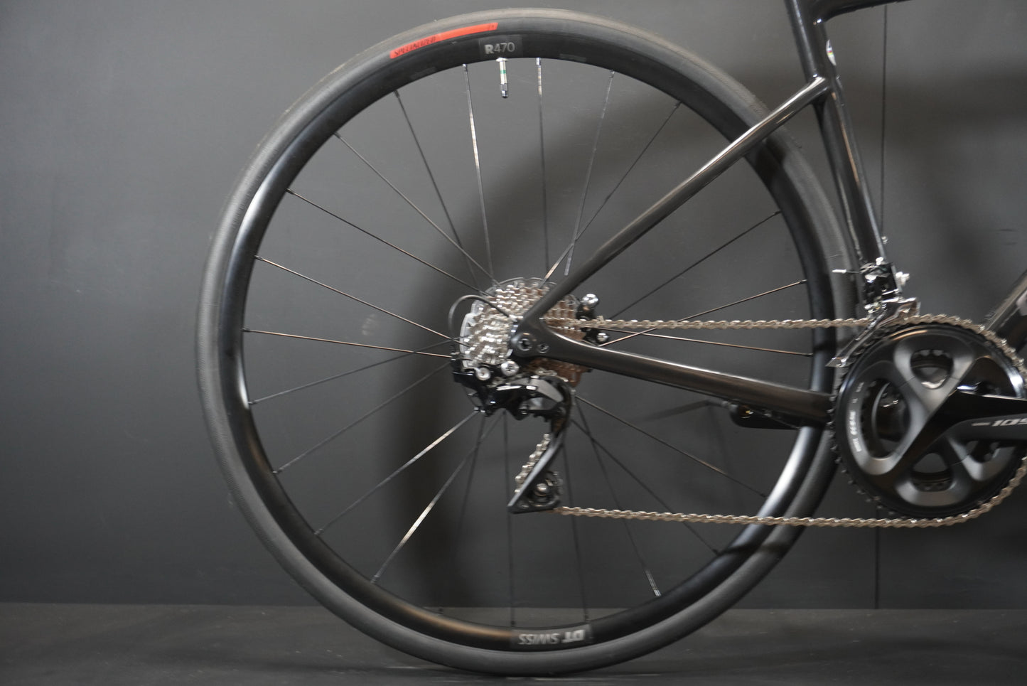 Specialized Tarmac SL6 Sport 105 Carbon Disc Road Bike 2023 - 52cm