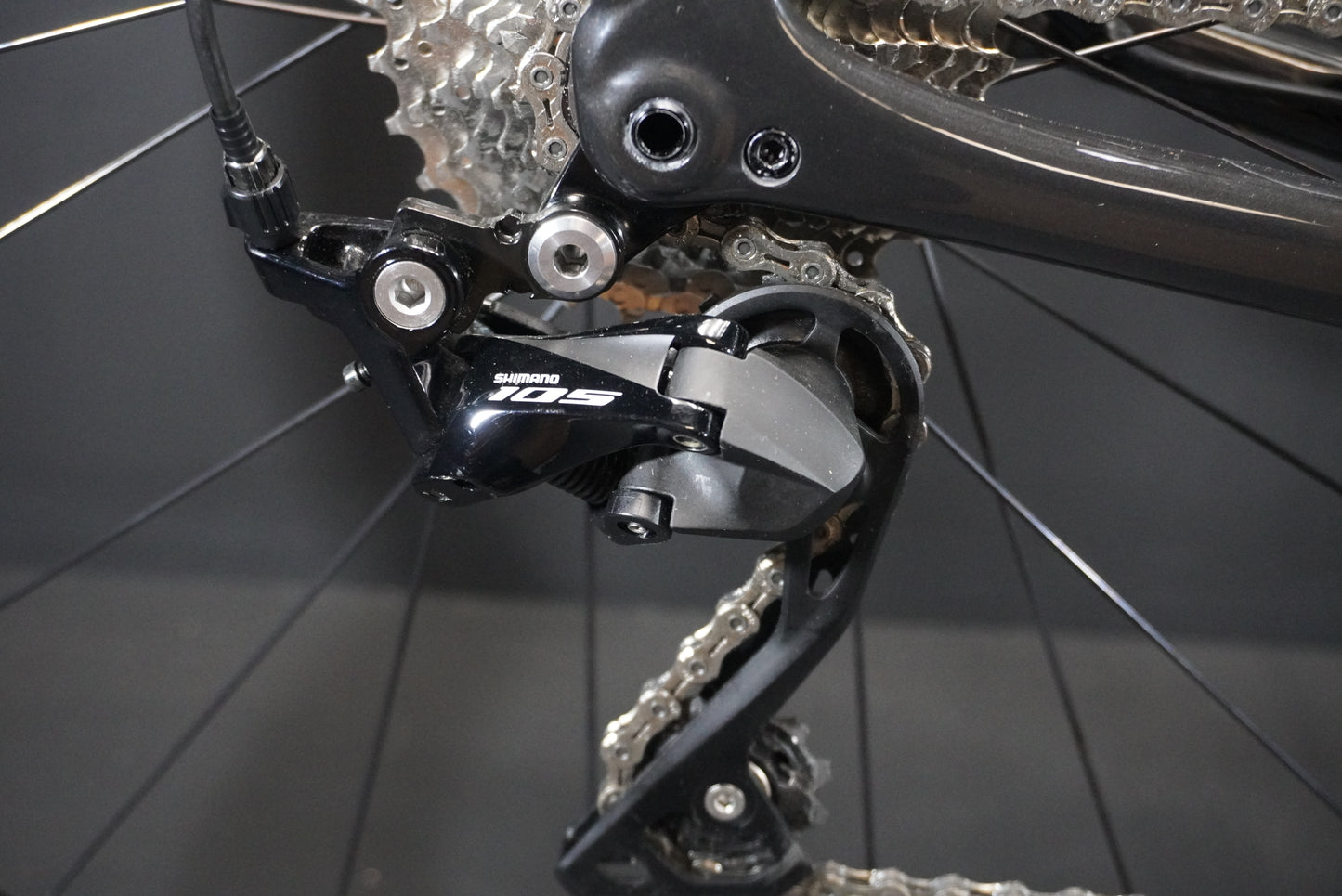 Specialized Tarmac SL6 Sport 105 Carbon Disc Road Bike 2023 - 52cm