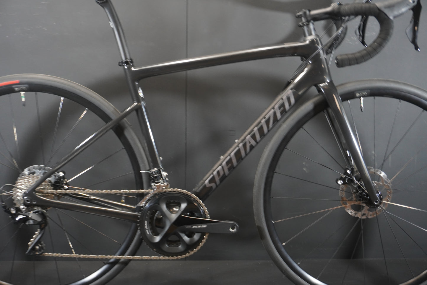 Specialized Tarmac SL6 Sport 105 Carbon Disc Road Bike 2023 - 52cm