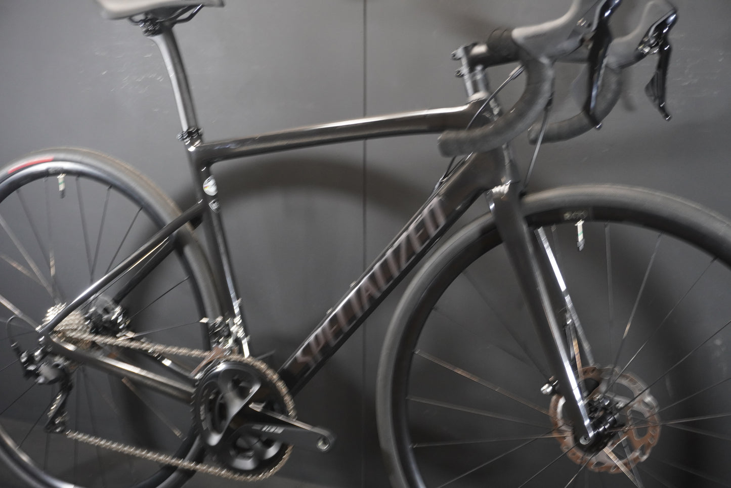 Specialized Tarmac SL6 Sport 105 Carbon Disc Road Bike 2023 - 52cm