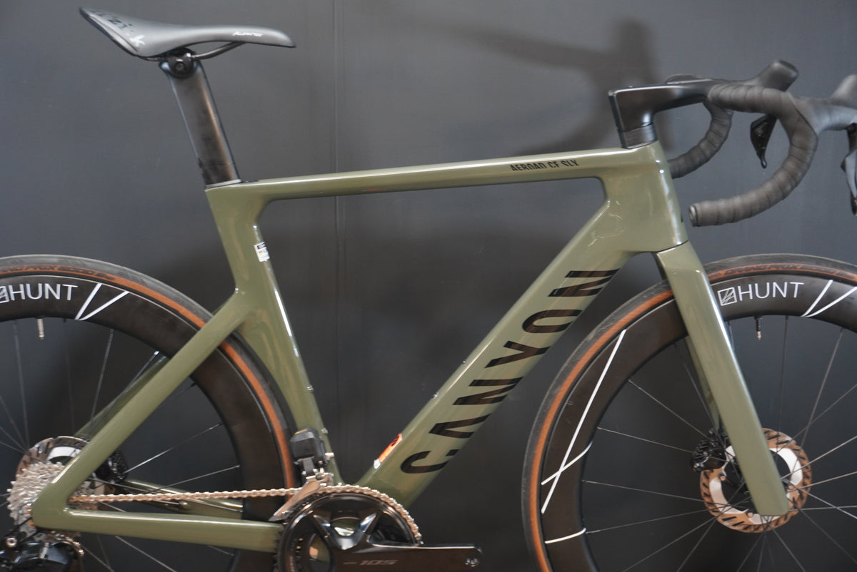 Canyon Aeroad CF SLX 7 Di2 Carbon Disc Road Bike 2024 - Medium