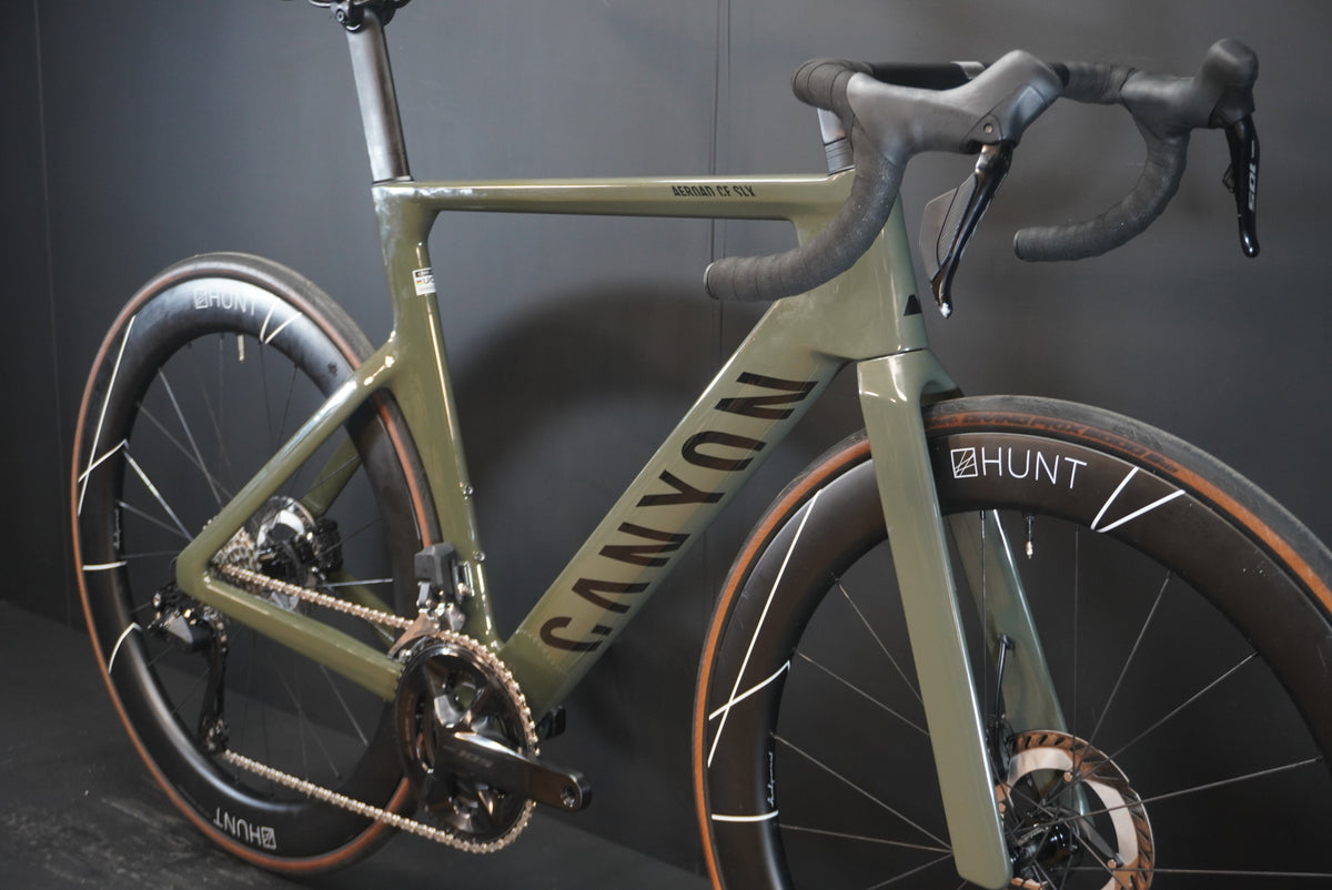 Canyon Aeroad CF SLX 7 Di2 Carbon Disc Road Bike 2024 - Medium