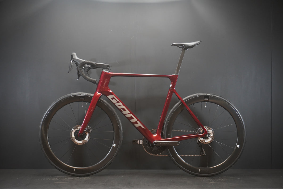 Giant Propel Advanced Pro 0 Ultegra Di2 Carbon Disc Road Bike 2024 - Large