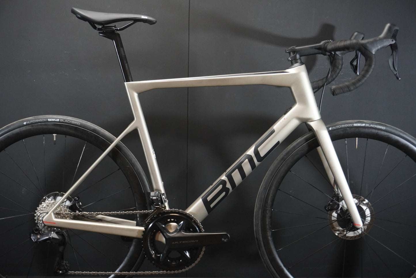 BMC Teammachine SLR TWO Di2 & P/M Carbon Disc Road Bike 2021 - 58cm - Upgraded