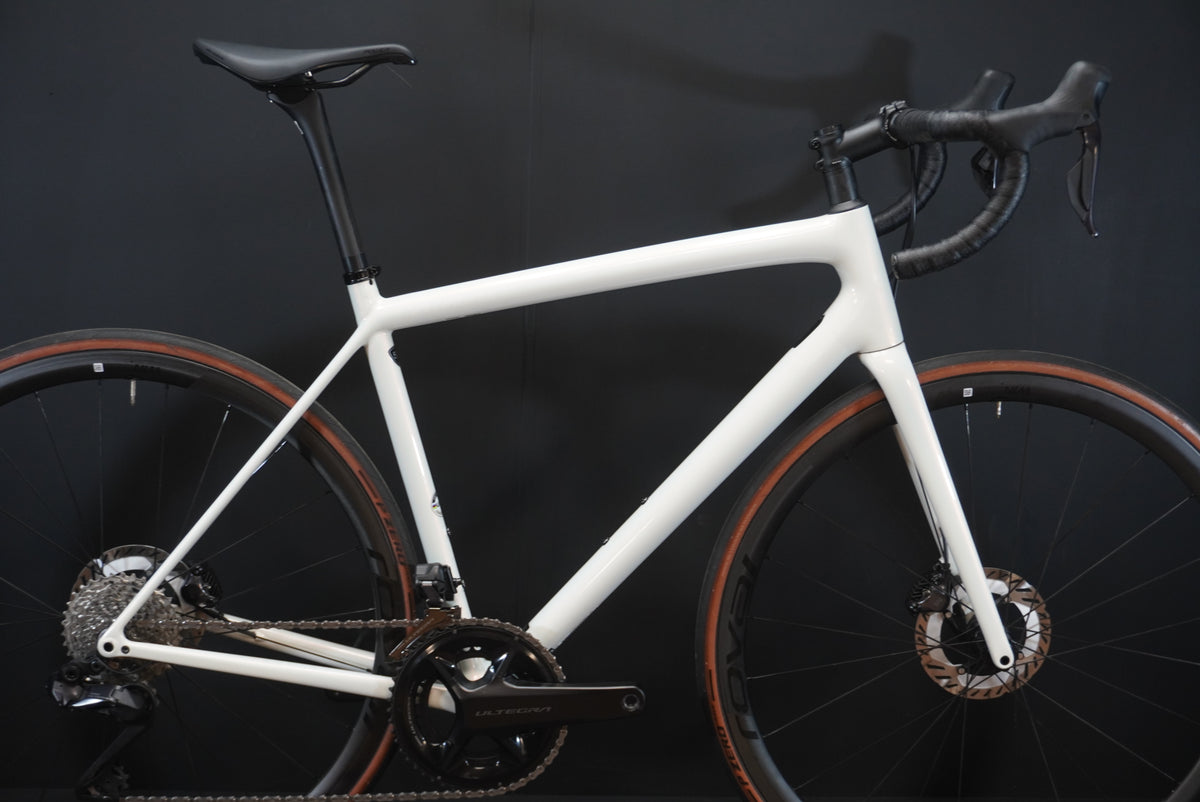 Specialized Aethos Comp Ultegra Di2 Carbon Disc Road Bike 2024 - 56cm - Upgraded!