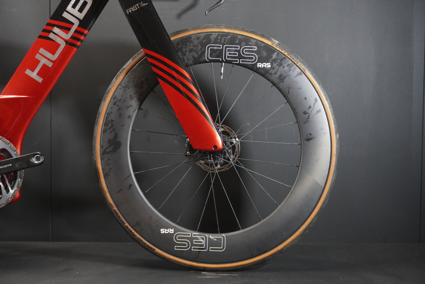Kù Cycle HUUB TF-1 AXS Carbon TT/Tri Bike 2024 - Medium