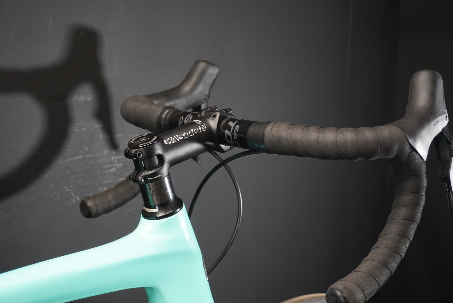 Bianchi Oltre XR3 CV Di2 Carbon Disc Road Bike 2024 - 59cm