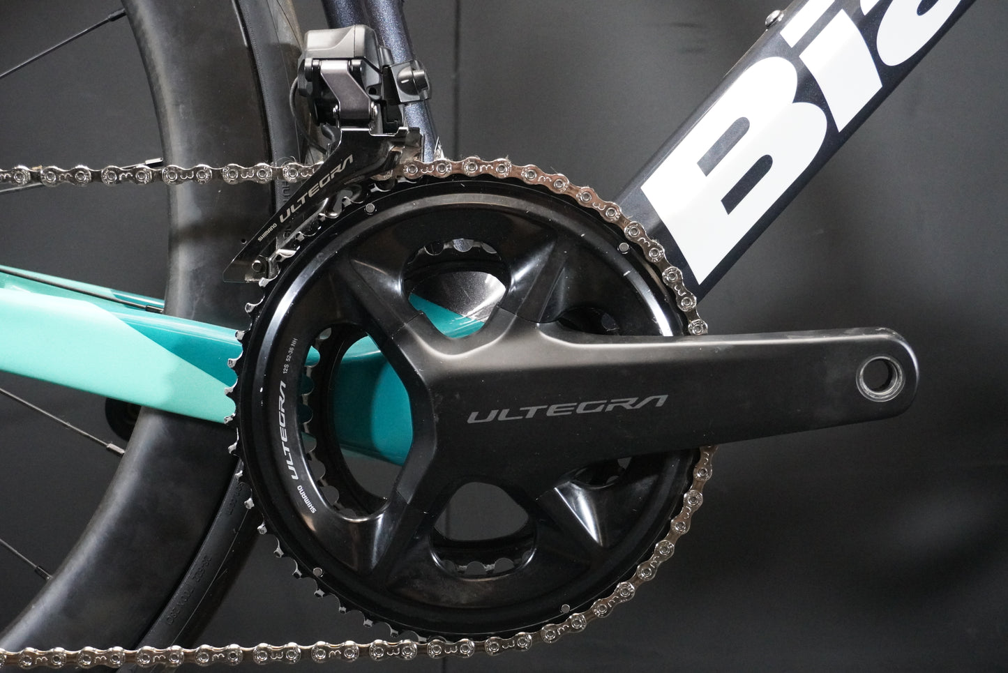 Bianchi Oltre XR3 CV Di2 Carbon Disc Road Bike 2024 - 59cm