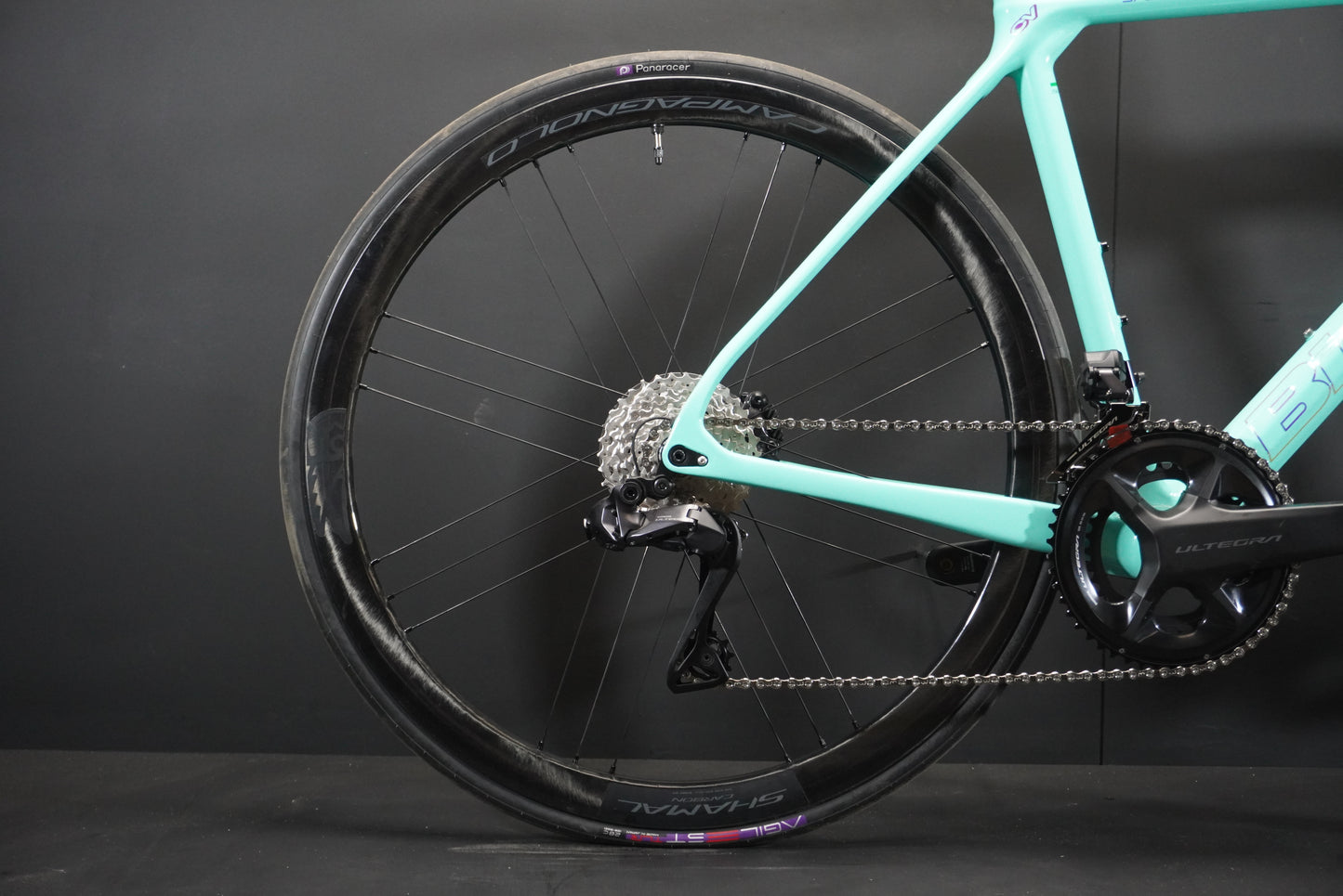 AS NEW Bianchi Specialissima CV Di2 Carbon Disc Road Bike 2022 - 53cm