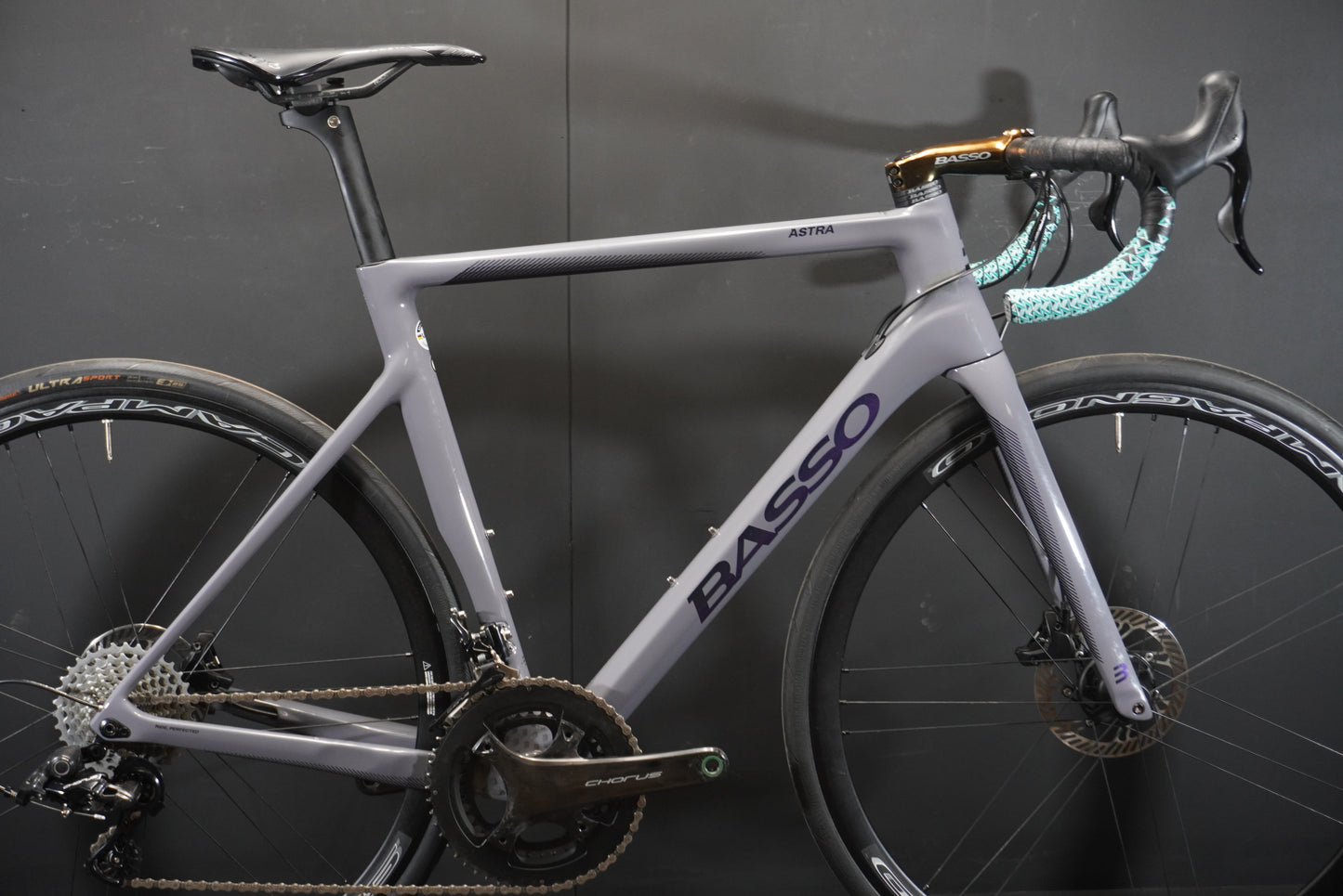 Basso Astra Carbon Disc Road Bike 2022 - Medium