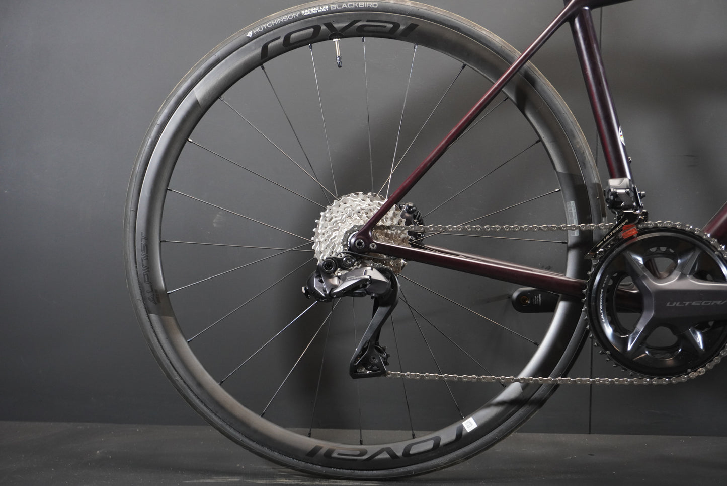 Specialized Aethos Expert Ultegra Di2 Disc Carbon Road Bike 2021 - 54cm