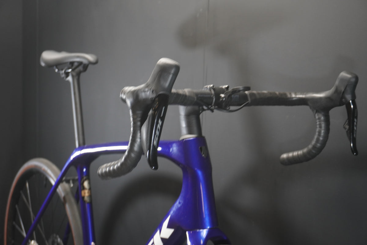 Trek Domane SL6 Gen 4 105 Di2 Carbon Disc Road Bike 2024 - 58cm