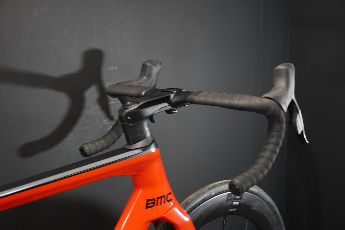 BMC TimeMachine  Road 01 Force AXS Carbon Disc Road Bike 2022 - 56cm