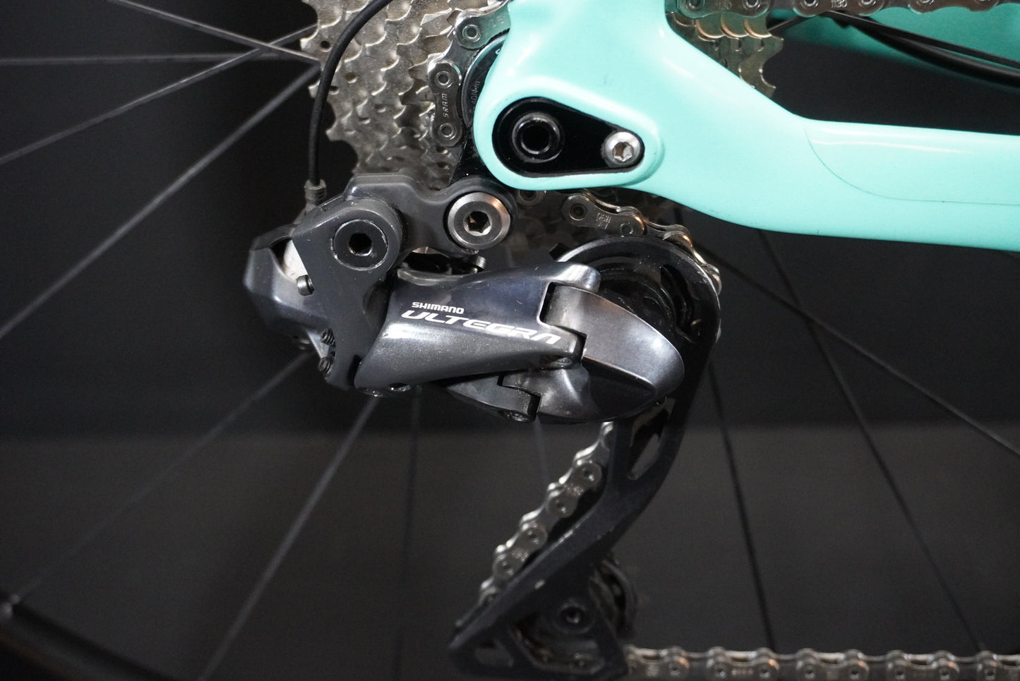 Bianchi Oltre XR4 CV Di2 Carbon Disc Road Bike 2021 - 55cm