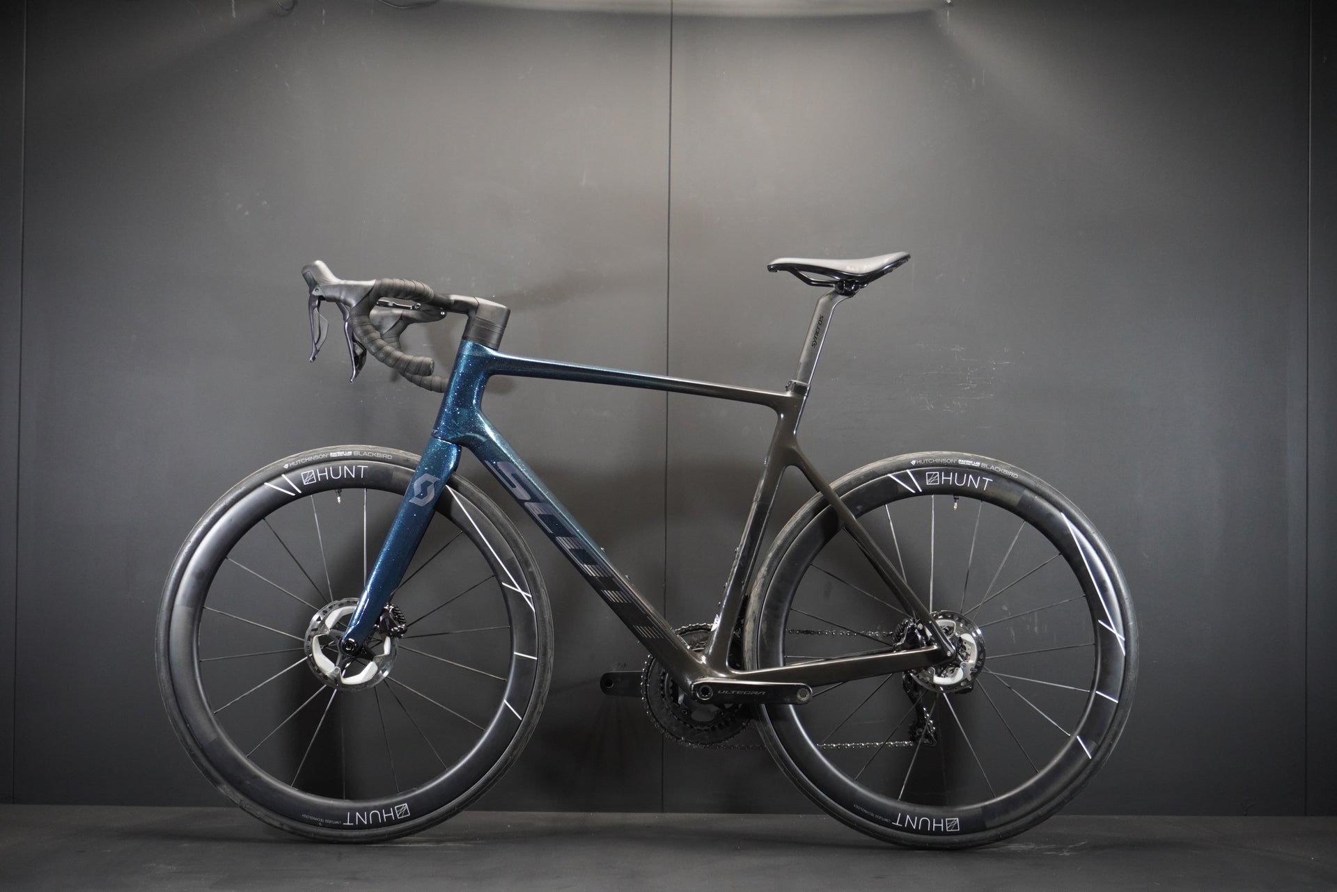 Scott Addict RC Pro Di2 Carbon Disc Road Bike 2022 - XL (58cm)