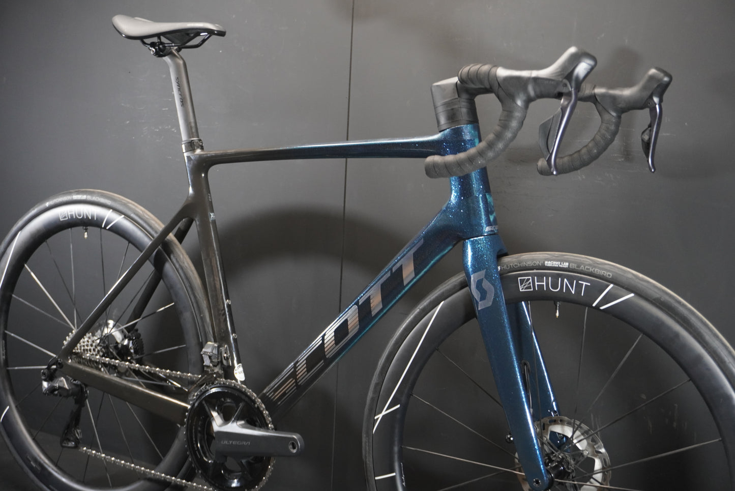 Scott Addict RC Pro Di2 Carbon Disc Road Bike 2022 - XL (58cm)
