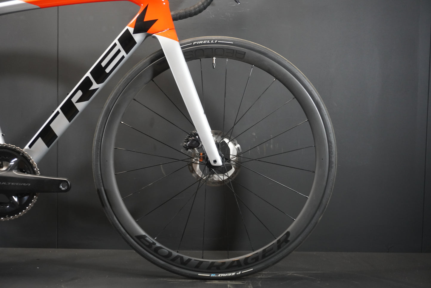 Trek Emonda SL6 Pro Carbon Disc Road Bike 2023 - 54cm (Upgraded to SL7 Spec)