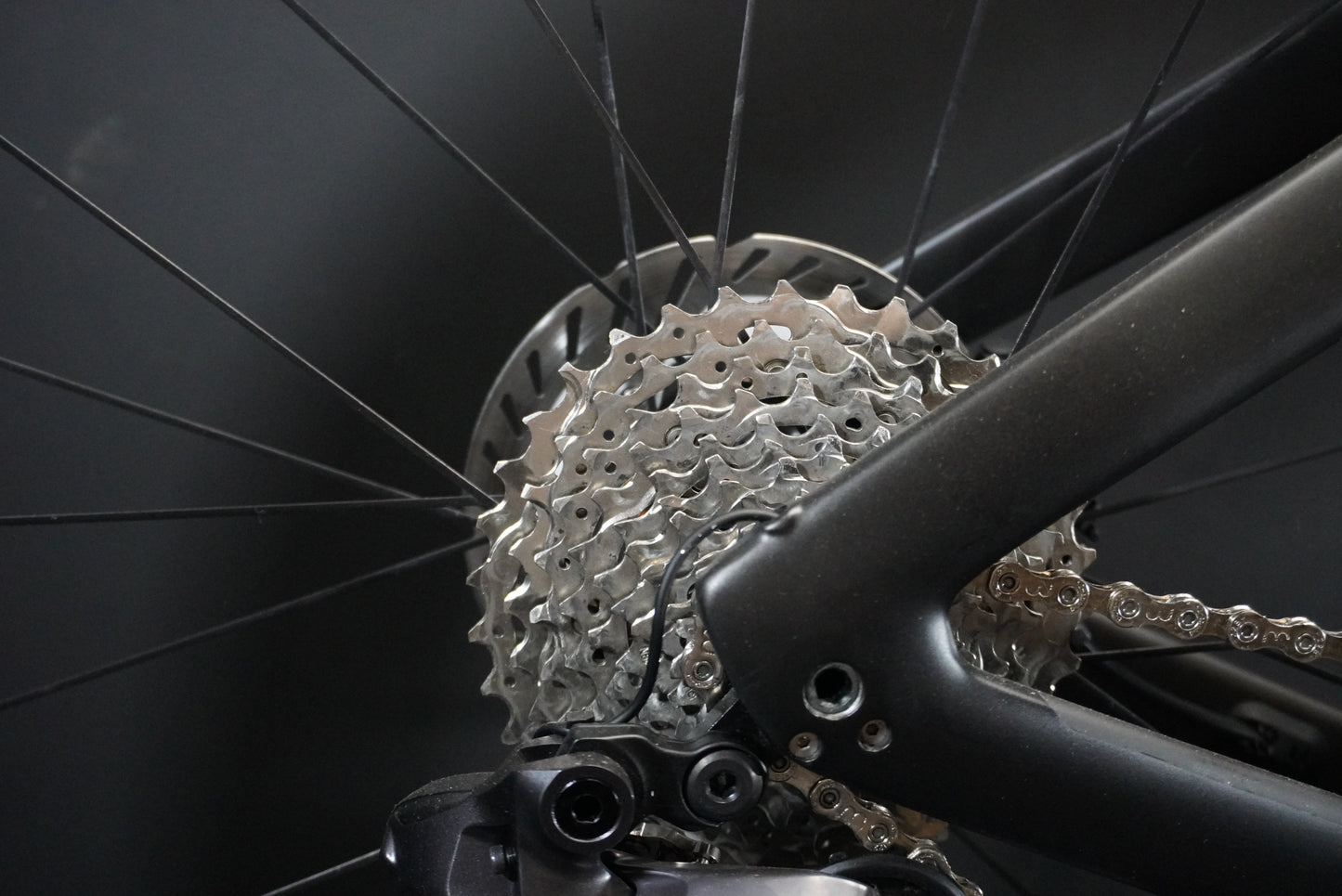 Trek Madone SLR 7 Gen 7 Di2 Carbon Disc Road Bike 2023 - 54cm