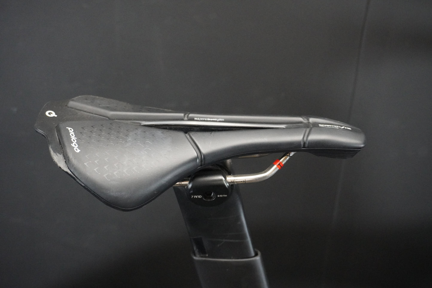 Trek Madone SLR 7 Gen 7 Di2 Carbon Disc Road Bike 2023 - 54cm