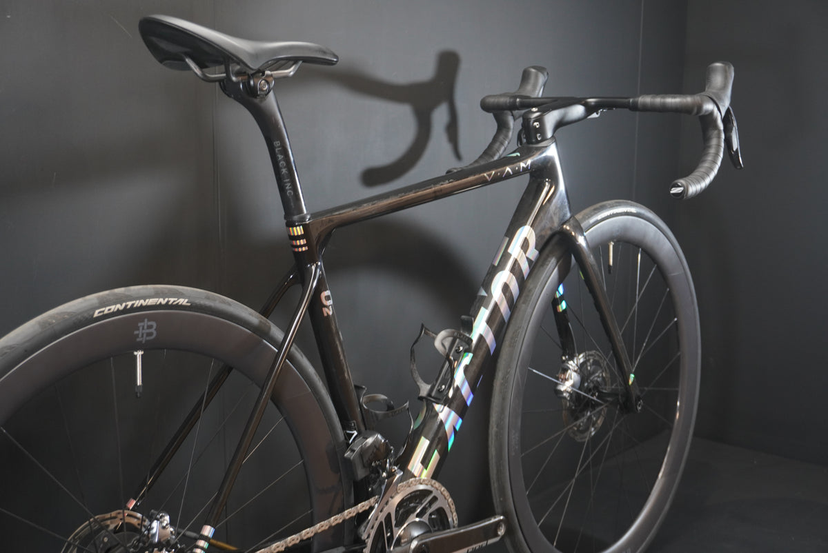 Factor O2 VAM SRAM Red AXS & P/M Carbon Disc Road Bike 2022 - 52cm