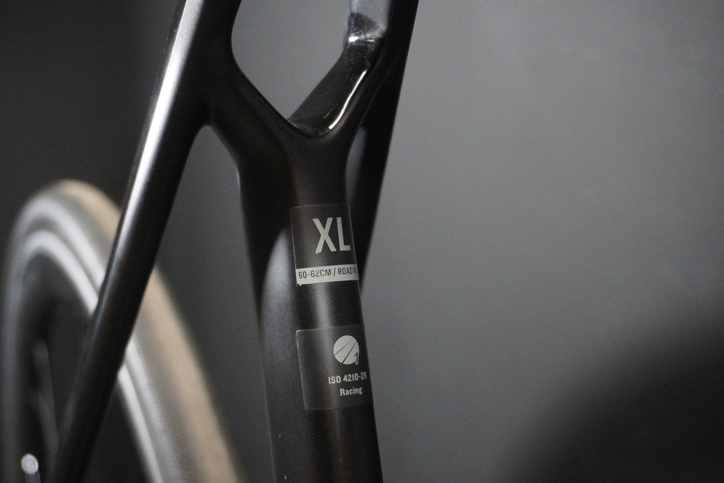 Trek Madone SL6 Gen 8 105 Di2 Carbon Disc Road Bike 2024 - XL