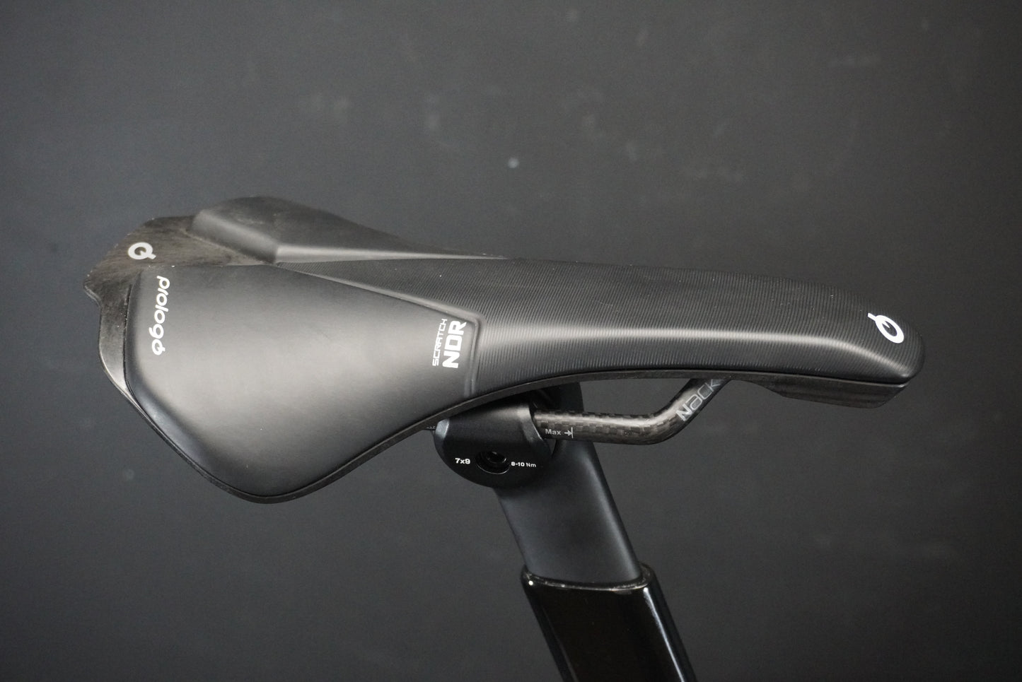 Trek Madone SL6 Gen 8 105 Di2 Carbon Disc Road Bike 2024 - XL