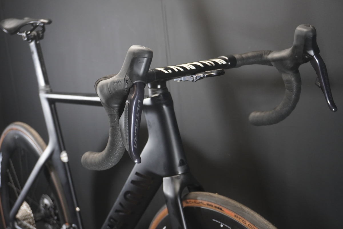 Canyon Aeroad Ultegra Di2 Carbon Disc Road Bike 2022 - Large