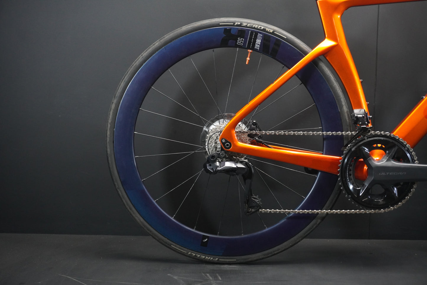 Orro Venturi STC Signature Di2 Carbon Disc Road Bike 2022 - Small