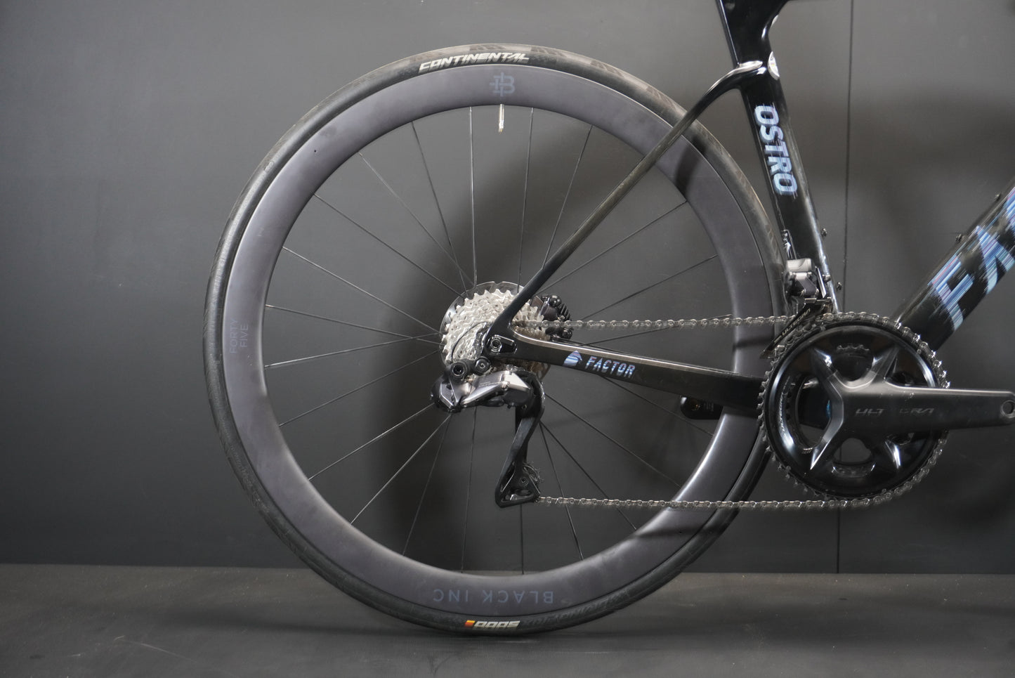 Factor Ostro VAM Carbon Disc Road Bike 2022 - 54cm