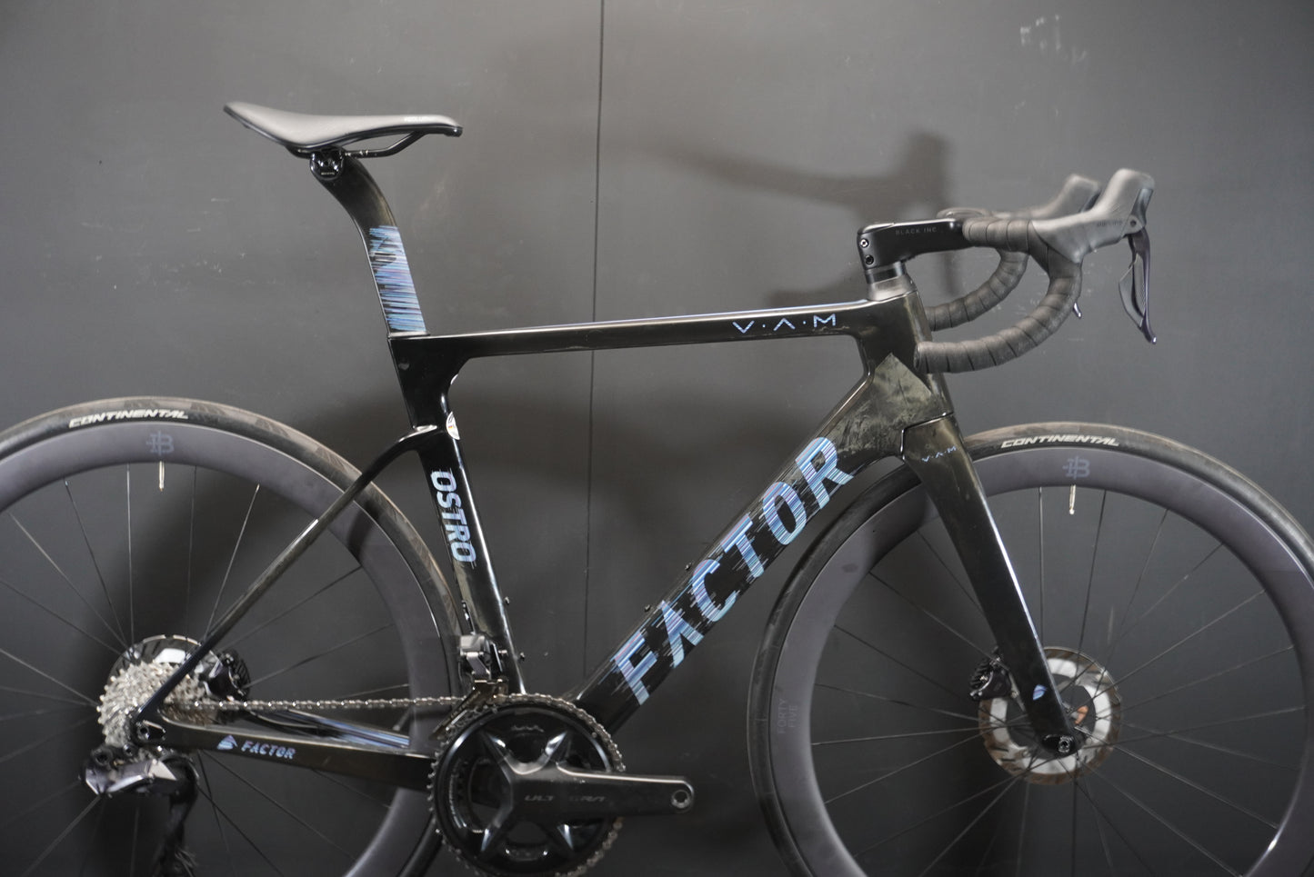 Factor Ostro VAM Carbon Disc Road Bike 2022 - 54cm