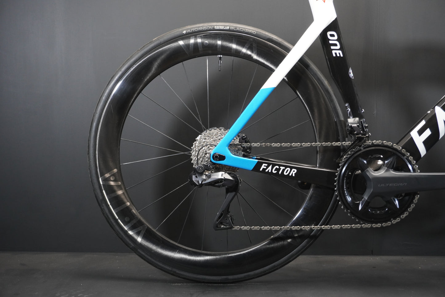 Factor ONE Di2 Carbon Disc Road Bike 2020 - 58cm
