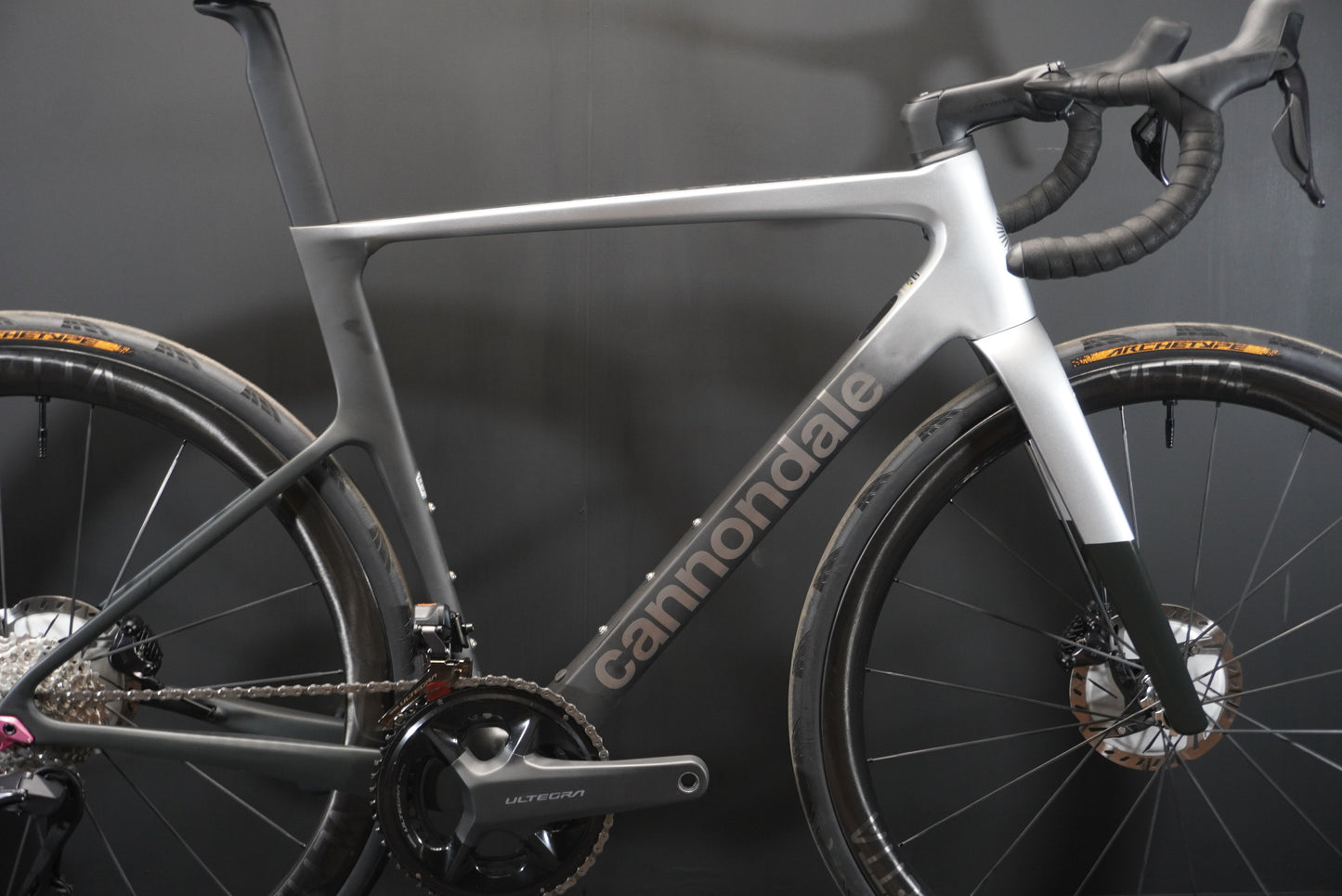 Cannondale Supersix EVO Hi-Mod Carbon Disc Road Bike 2024 - 54cm