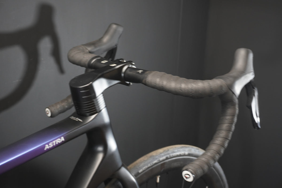 *NEW* Basso Astra Chameleon 105 Di2 Carbon Disc Carbon Wheels Various Sizes 2025